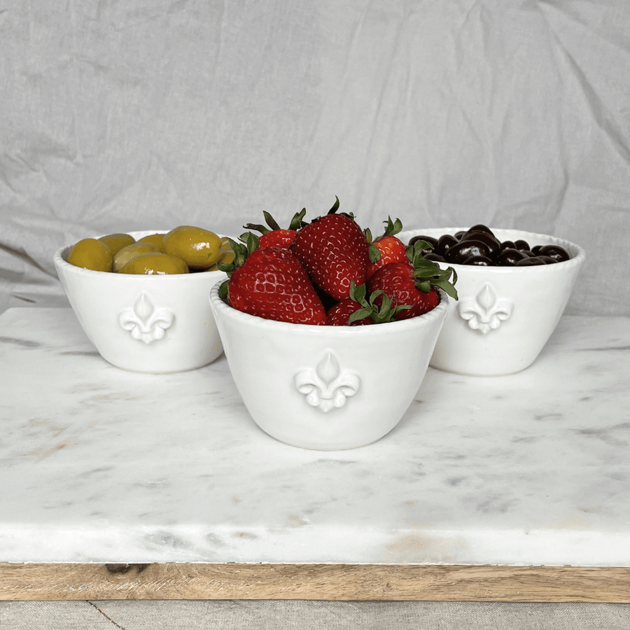ceramic bowls with fleur de lys